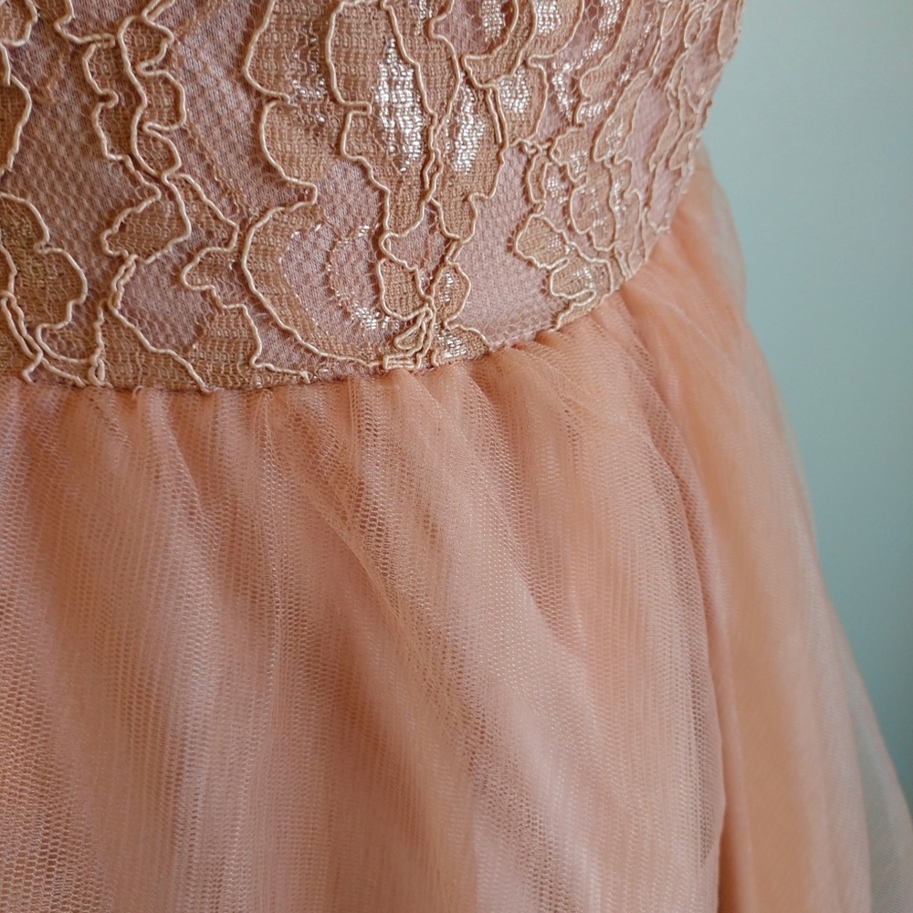 🆕Mauve/Blush Lace Tulle Dress - Picture 3 of 8
